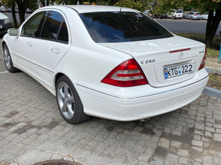 Mercedes C-Class foto 5