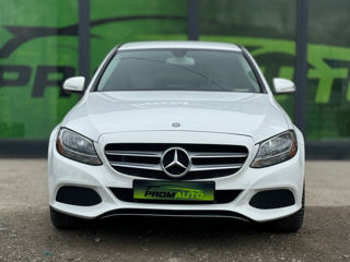 Mercedes C-Class фото 1