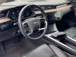 Audi e-tron foto 8