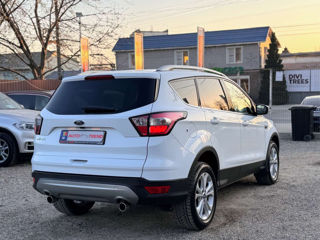 Ford Kuga foto 3