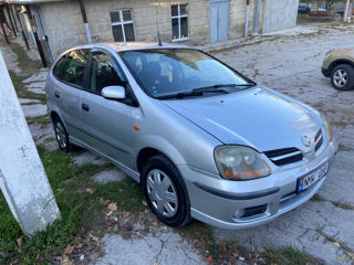 Nissan Almera Tino foto 3