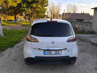 Renault Scenic foto 2