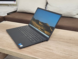 Dell Vostro (15.6" 120Hz FullHD ips, i5-1235U, Ram 16Gb DDR4, SSD 512Gb) foto 2