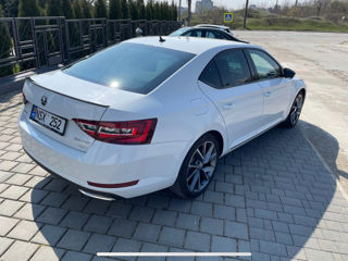 Skoda Superb фото 5