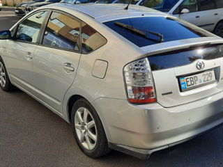 Toyota Prius foto 1