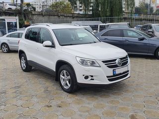 Volkswagen Tiguan foto 1