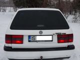 Volkswagen Passat foto 3