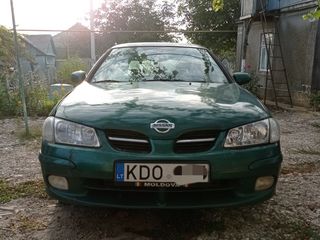 Nissan Almera foto 2