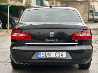 Skoda Superb foto 6