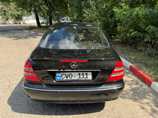 Mercedes E-Class foto 3