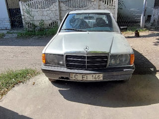 Mercedes 190 foto 9