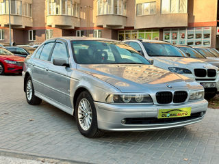 BMW 5 Series foto 3