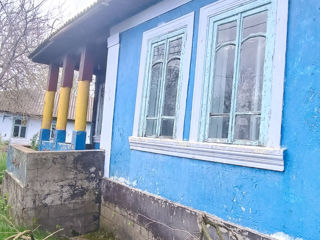 Se vinde casa în satul Pîrliț are 20 ari lîngă casă. foto 3
