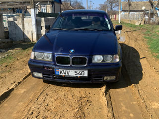 BMW 3 Series foto 5