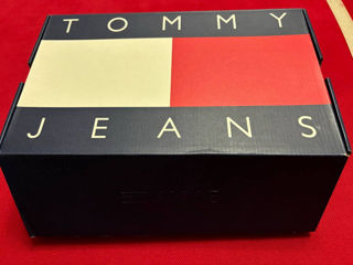 Новые кроссовки Tommy Jeans foto 2