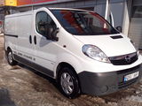 Opel Vivaro foto 2