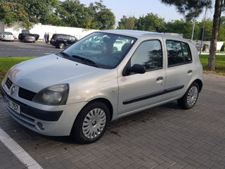 Renault Clio foto 1