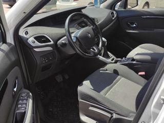 Renault Grand Scenic foto 8