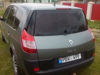 Renault Grand Scenic foto 1