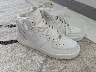 Nike Air Force 1 mid foto 0