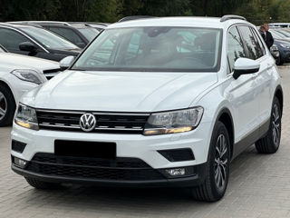 Volkswagen Tiguan foto 1