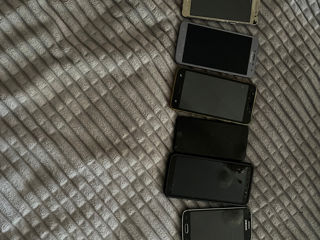 Vînd telefoanele din imagini pentru cu counteresați sunați iPhone-ul esta indisponibil și ecranul