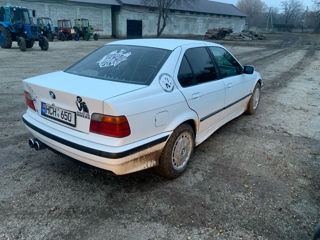 BMW 3 Series foto 3