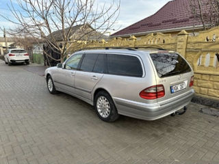 Mercedes E-Class foto 5