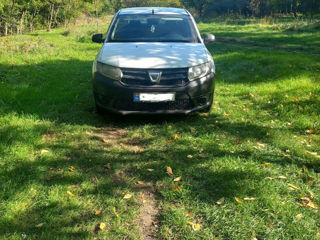 Dacia Logan foto 2