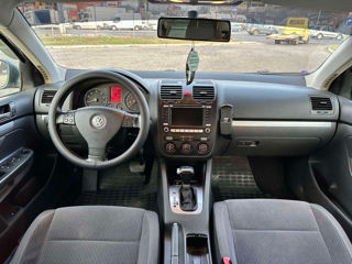 Volkswagen Jetta foto 6