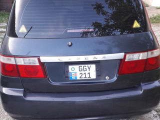 KIA Carens foto 4