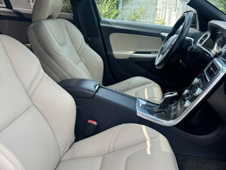 Volvo V60 фото 6