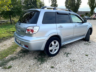 Mitsubishi Outlander foto 6