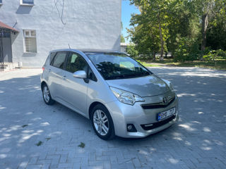 Toyota Verso-S foto 3