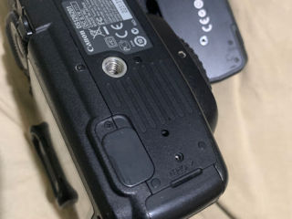 Canon 5D Mark 2 + Canon Battery Grip BG-E6 foto 5