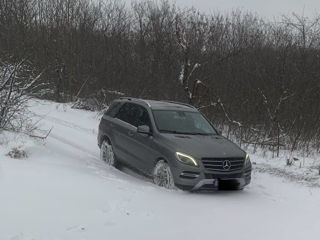 Mercedes M-Class foto 2