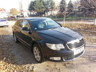 Skoda Superb foto 2