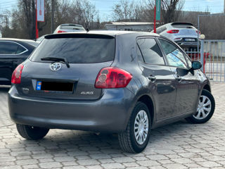 Toyota Auris foto 4