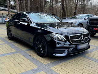 Mercedes E-Class foto 2