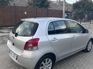 Toyota Yaris foto 4