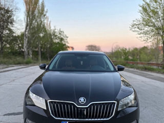 Skoda Superb foto 5