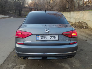 Volkswagen Passat foto 8