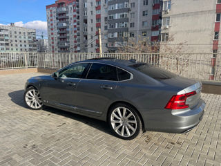 Volvo S90 foto 2