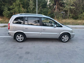 Opel Zafira foto 5