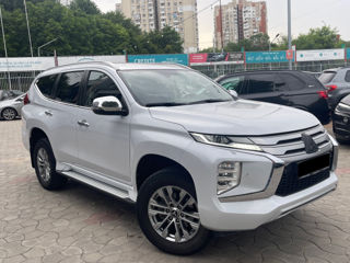 Mitsubishi Pajero Sport foto 4