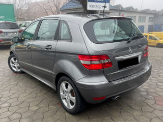 Mercedes B-Class foto 3