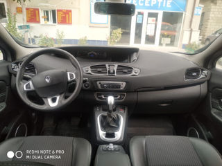 Renault Grand Scenic foto 6