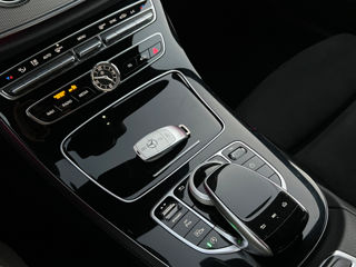 Mercedes E-Class foto 15