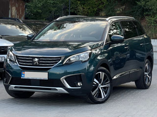 Peugeot 5008 foto 1