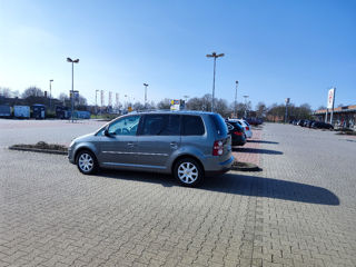 Volkswagen Touran foto 10